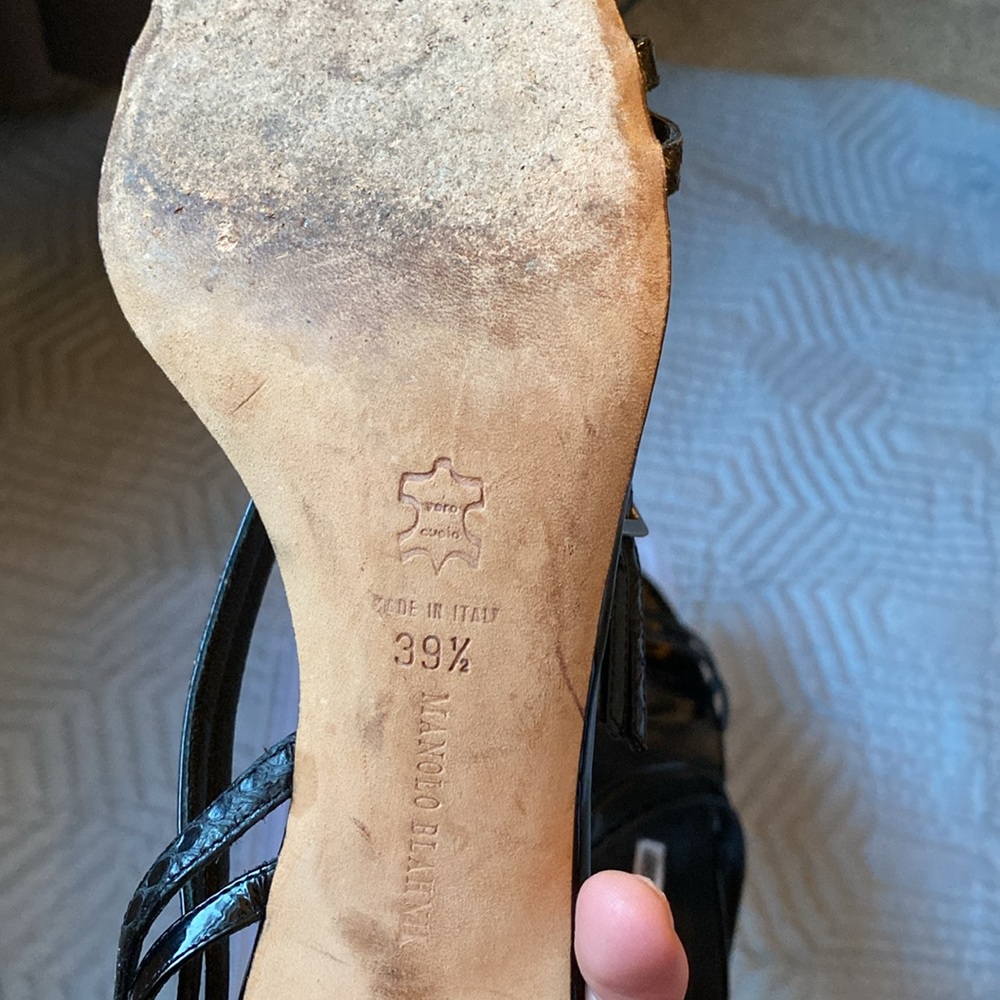 Shoes - Picture 4 of 6